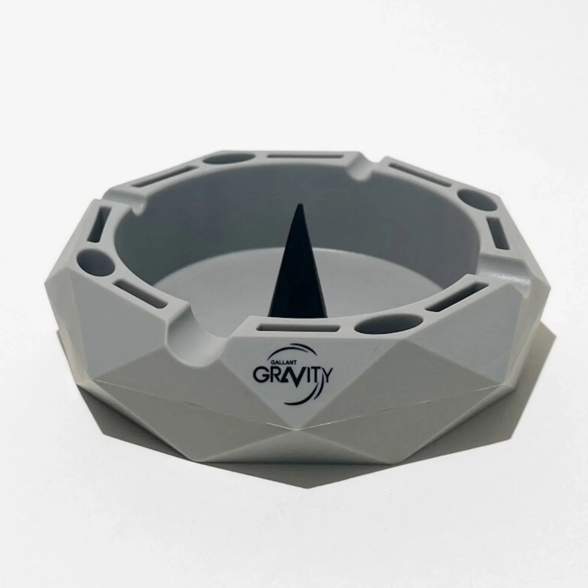 Ashtray with Cleaning Spike