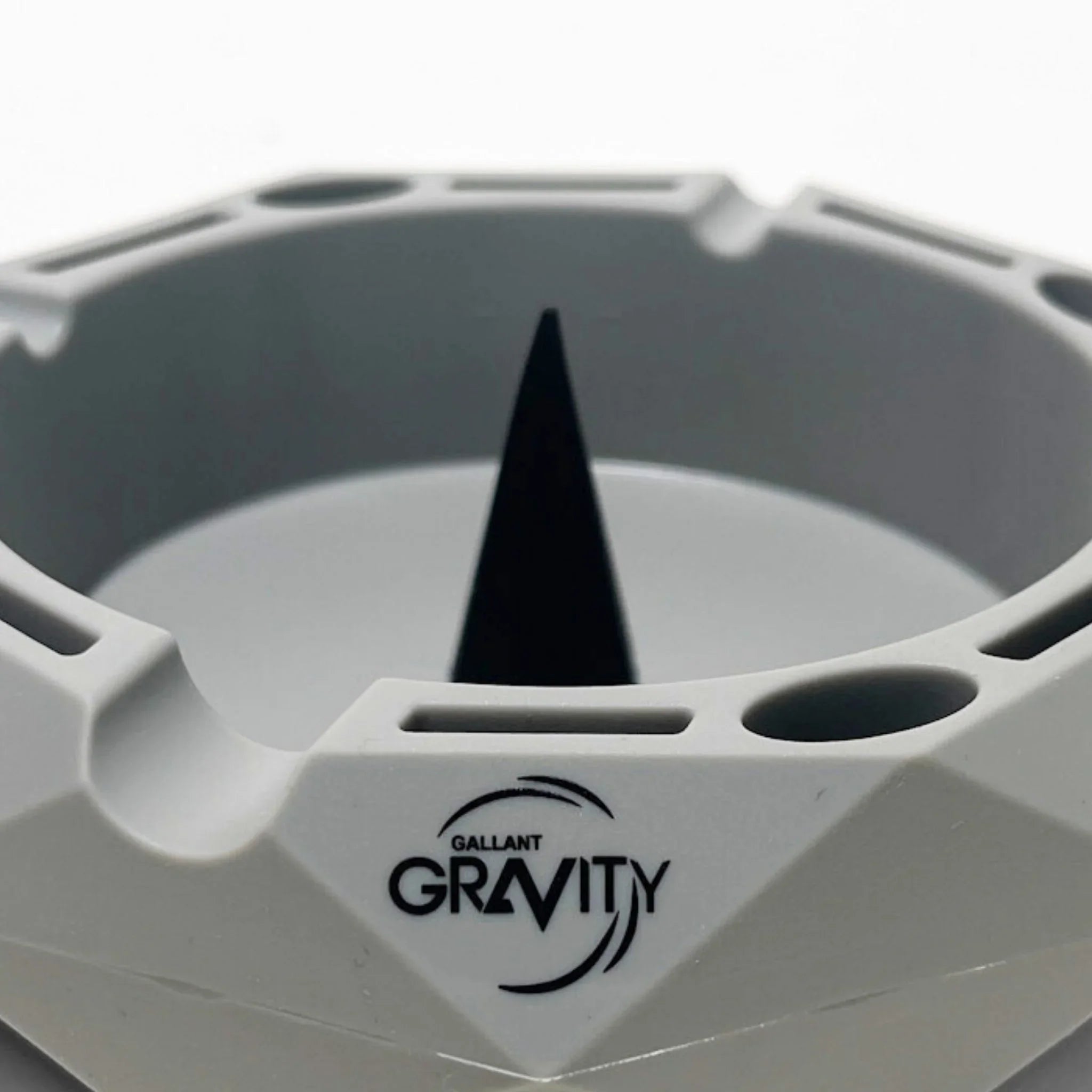 Ashtray with Cleaning Spike