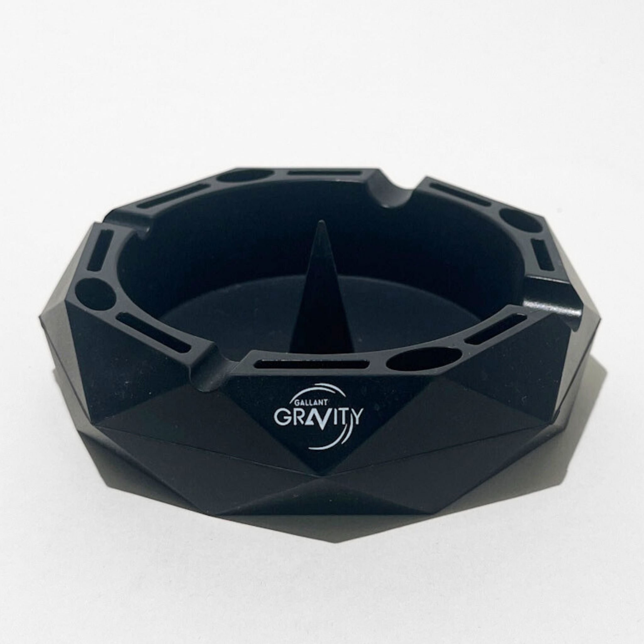 Ashtray with Cleaning Spike