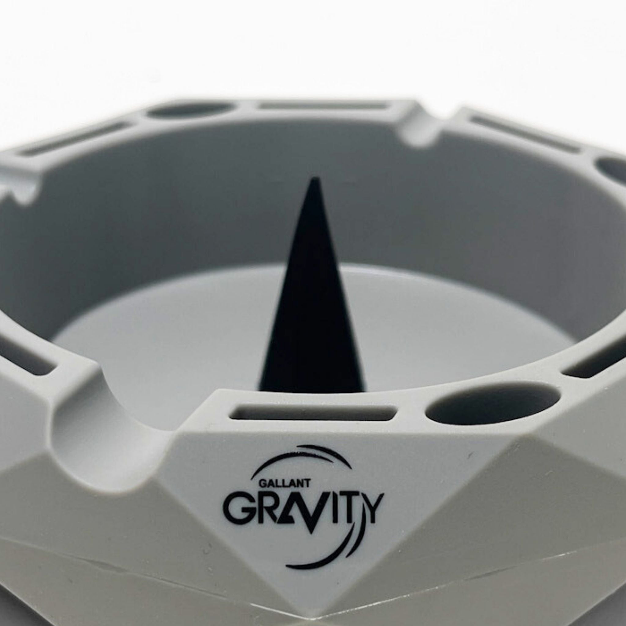 Ashtray with Cleaning Spike